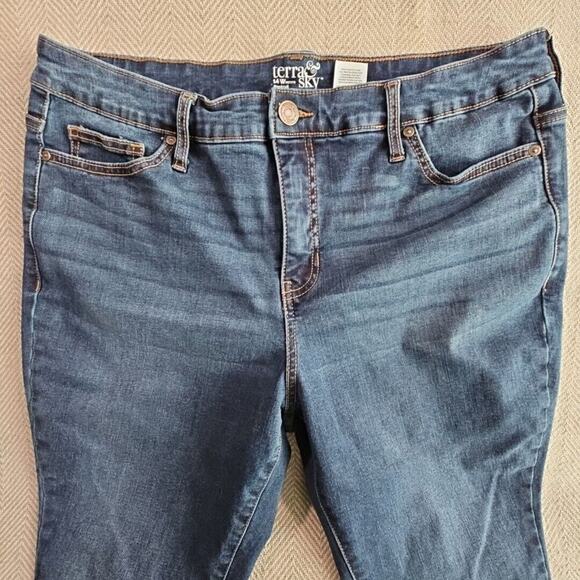 Terra & Sky Jeans Women's 14WP (34x29) Petite Core Bootcut Dark Wash Blue - Picture 10 of 16